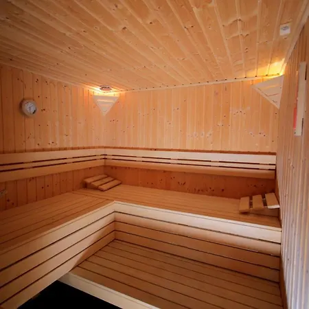 Fekete Gólya Xl Apartamento