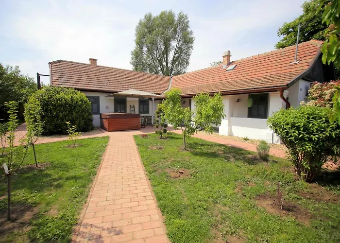 Fekete Golya Xl Lejlighed Tiszafüred